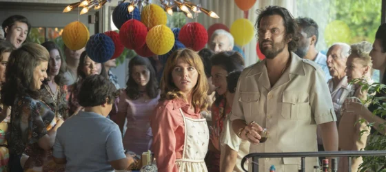 Ophelia Lovibond and Jake Johnson in Minx season 2.