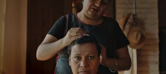 Tatín Vera as transgender hairdresser Tatín.