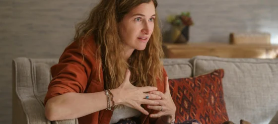 Kathryn Hahn as Clare aka Dear Sugar.