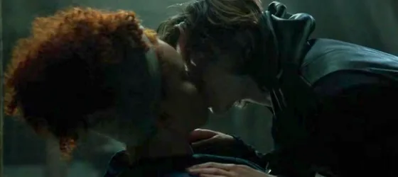 Lesbian character Princess Kit kissing gay character Jade in Willow season 1 episode 1.