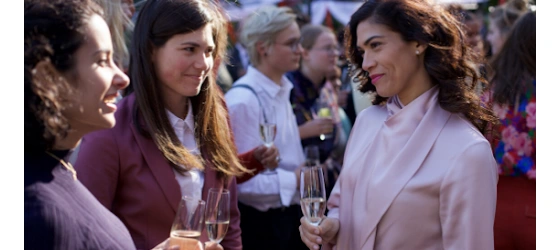 Jouman Fattal, Hanna van Vliet, and Laura Gómez.